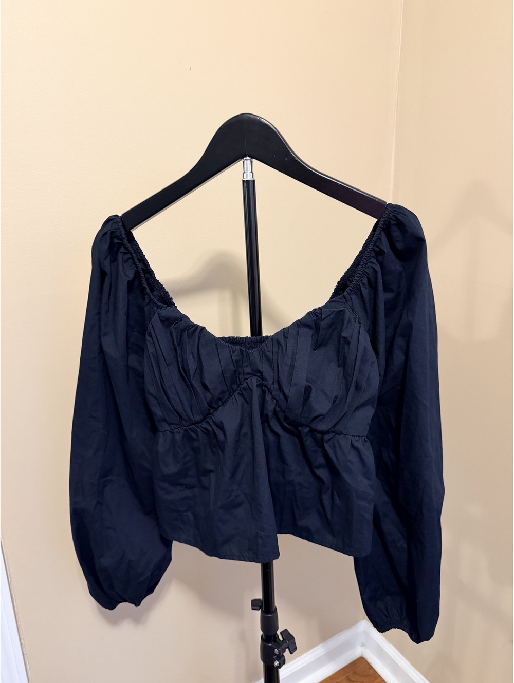 Abercrombie & Fitch Black Long Sleeve Peplum Top Size XS